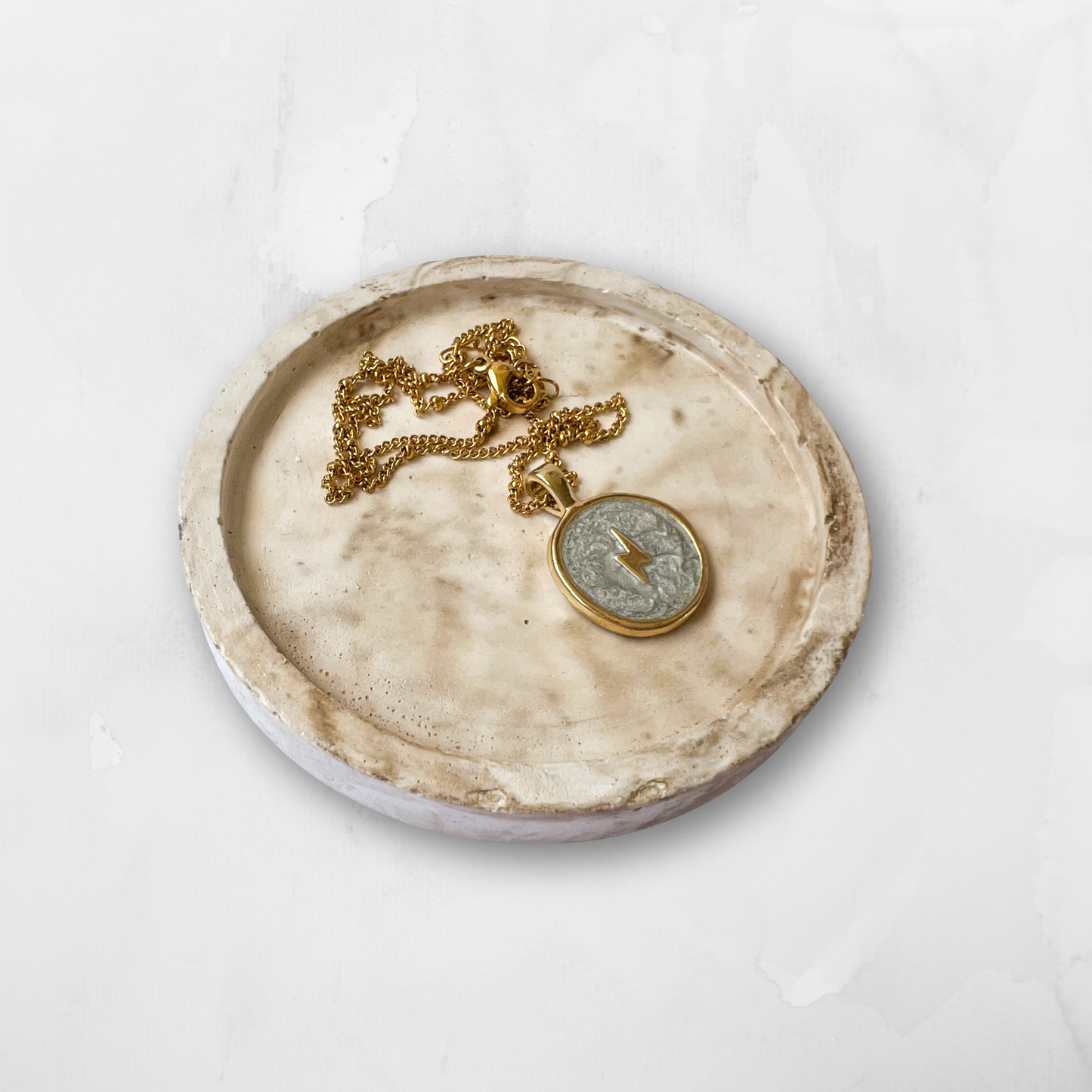 Plato bandeja decorativa.